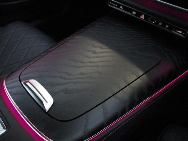 Eクラス E220d アバンギャルド AMGラインパッケージ ワンオーナー レザーエクスクルーシブパッケージ アドバンスドパッケージ パノラミックスライディングルーフ ヘッドアップディスプレイ パワーシート シートヒーター シートベンチレーター 360度カメラ(41枚目)