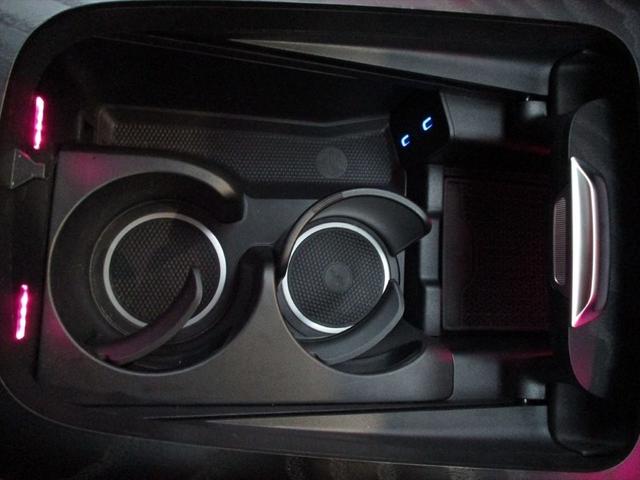 Eクラス E220d アバンギャルド AMGラインパッケージ ワンオーナー レザーエクスクルーシブパッケージ アドバンスドパッケージ パノラミックスライディングルーフ ヘッドアップディスプレイ パワーシート シートヒーター シートベンチレーター 360度カメラ(42枚目)