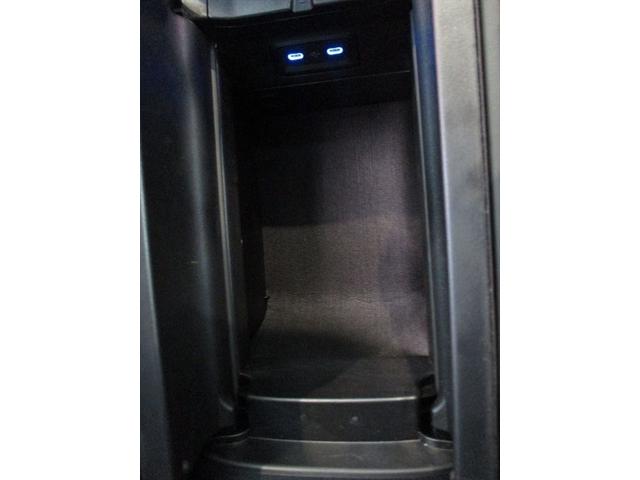 Eクラス E220d アバンギャルド AMGラインパッケージ ワンオーナー レザーエクスクルーシブパッケージ アドバンスドパッケージ パノラミックスライディングルーフ ヘッドアップディスプレイ パワーシート シートヒーター シートベンチレーター 360度カメラ(46枚目)