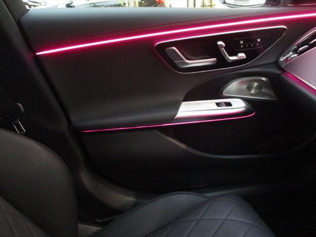 Eクラス E220d アバンギャルド AMGラインパッケージ ワンオーナー レザーエクスクルーシブパッケージ アドバンスドパッケージ パノラミックスライディングルーフ ヘッドアップディスプレイ パワーシート シートヒーター シートベンチレーター 360度カメラ(52枚目)