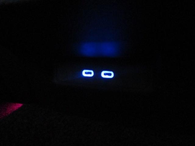 Eクラス E220d アバンギャルド AMGラインパッケージ ワンオーナー レザーエクスクルーシブパッケージ アドバンスドパッケージ パノラミックスライディングルーフ ヘッドアップディスプレイ パワーシート シートヒーター シートベンチレーター 360度カメラ(57枚目)