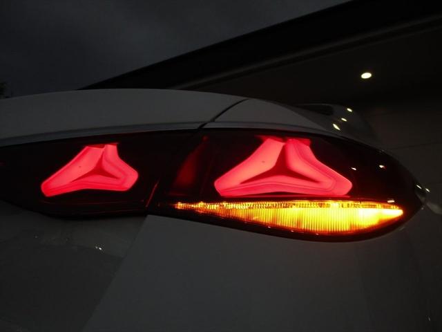 Eクラス E220d アバンギャルド AMGラインパッケージ ワンオーナー レザーエクスクルーシブパッケージ アドバンスドパッケージ パノラミックスライディングルーフ ヘッドアップディスプレイ パワーシート シートヒーター シートベンチレーター 360度カメラ(69枚目)