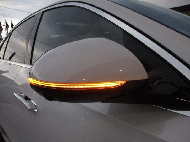 Eクラス E220d アバンギャルド AMGラインパッケージ ワンオーナー レザーエクスクルーシブパッケージ アドバンスドパッケージ パノラミックスライディングルーフ ヘッドアップディスプレイ パワーシート シートヒーター シートベンチレーター 360度カメラ(70枚目)