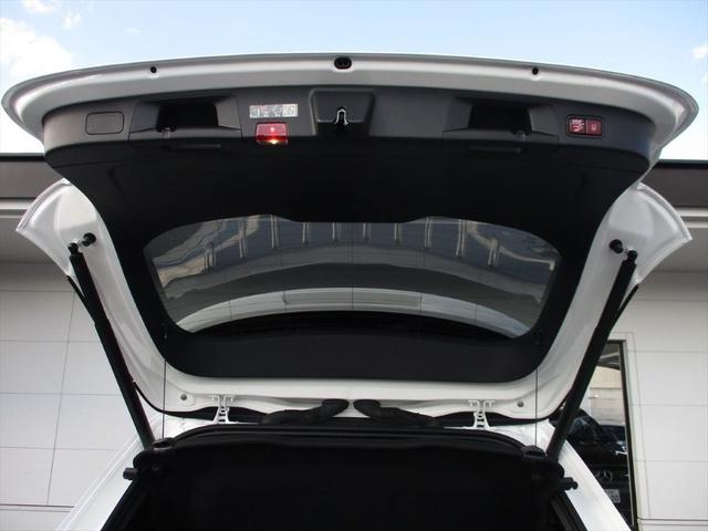 ＥＱＡ ＥＱＡ２５０＋　ＡＭＧラインパッケージ　ワンオーナー　パノラミックスライディングルーフ　レーダーセーフティーパッケージ　ｍｅコネクト　パワーシート　シートヒーター　３６０度カメラ　ＥＴＣ２．０　ナビゲーション　ＴＶ（8枚目）