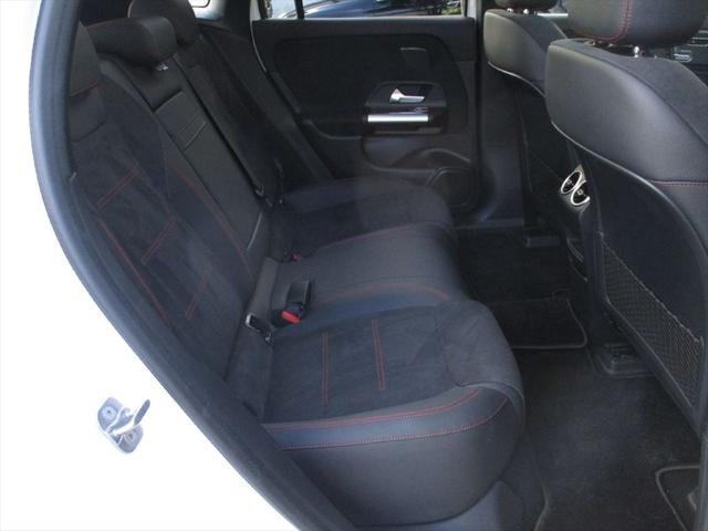 ＥＱＡ ＥＱＡ２５０＋　ＡＭＧラインパッケージ　ワンオーナー　パノラミックスライディングルーフ　レーダーセーフティーパッケージ　ｍｅコネクト　パワーシート　シートヒーター　３６０度カメラ　ＥＴＣ２．０　ナビゲーション　ＴＶ（15枚目）