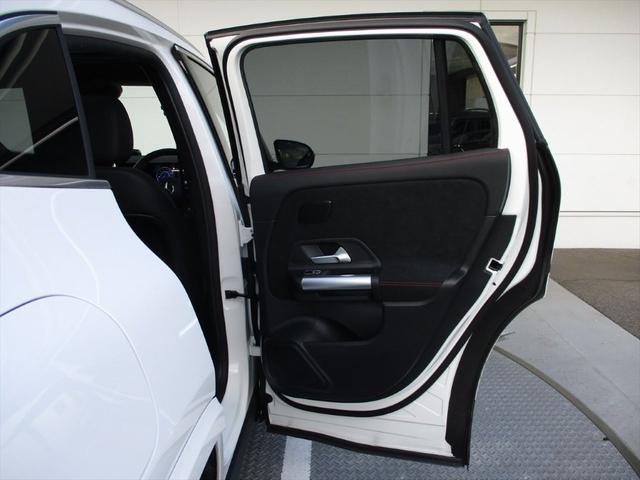 ＥＱＡ ＥＱＡ２５０＋　ＡＭＧラインパッケージ　ワンオーナー　パノラミックスライディングルーフ　レーダーセーフティーパッケージ　ｍｅコネクト　パワーシート　シートヒーター　３６０度カメラ　ＥＴＣ２．０　ナビゲーション　ＴＶ（19枚目）