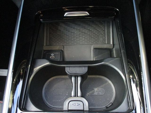 ＥＱＡ ＥＱＡ２５０＋　ＡＭＧラインパッケージ　ワンオーナー　パノラミックスライディングルーフ　レーダーセーフティーパッケージ　ｍｅコネクト　パワーシート　シートヒーター　３６０度カメラ　ＥＴＣ２．０　ナビゲーション　ＴＶ（42枚目）