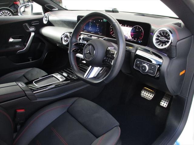 CLAクラス CLA200d AMGラインパッケージ アドバンスドパッケージ パノラミックスライディングルーフ レーダーセーフティーパッケージ meコネクト パワーシート シートヒーター 360度カメラ ETC2.0 ナビゲーション TV(10枚目)