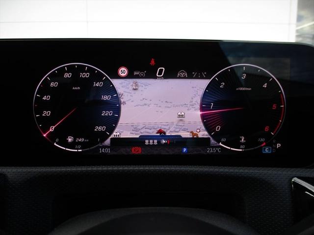 CLAクラス CLA200d AMGラインパッケージ アドバンスドパッケージ パノラミックスライディングルーフ レーダーセーフティーパッケージ meコネクト パワーシート シートヒーター 360度カメラ ETC2.0 ナビゲーション TV(24枚目)