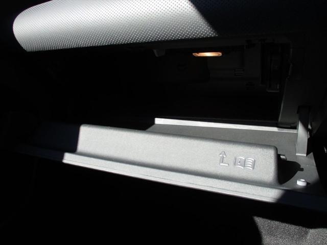 ＣＬＡクラス ＣＬＡ２００ｄ　ＡＭＧラインパッケージ　レーダーセーフティーパッケージ　ｍｅコネクト　パワーシート　シートヒーター　３６０度カメラ　ＥＴＣ２．０　ナビゲーション　ＴＶ　パークトロニックシステム　１９インチＡＭＧアルミホイール（48枚目）