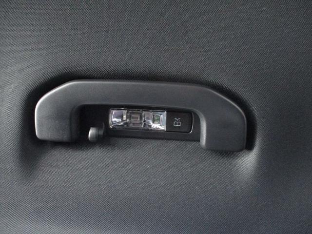 ＣＬＡクラス ＣＬＡ２００ｄ　ＡＭＧラインパッケージ　レーダーセーフティーパッケージ　ｍｅコネクト　パワーシート　シートヒーター　３６０度カメラ　ＥＴＣ２．０　ナビゲーション　ＴＶ　パークトロニックシステム　１９インチＡＭＧアルミホイール（51枚目）