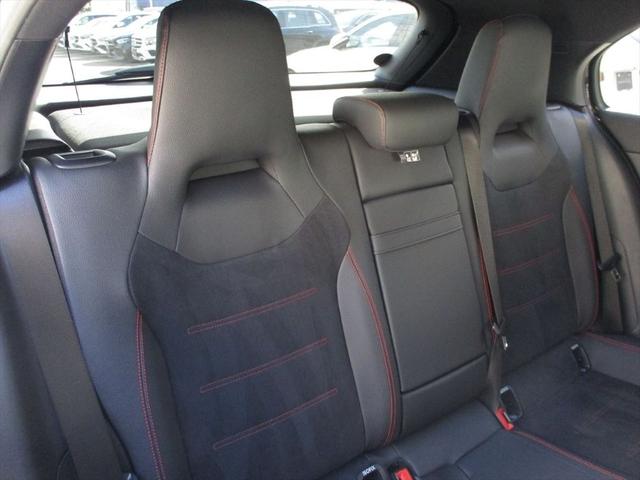 Ａクラス Ａ２００ｄ　ＡＭＧラインパッケージ　レーダーセーフティーパッケージ　ｍｅコネクト　パワーシート　シートヒーター　バックカメラ　ＥＴＣ２．０　ナビゲーション　ＴＶ　パークトロニックシステム　１８インチＡＭＧアルミホイール（16枚目）