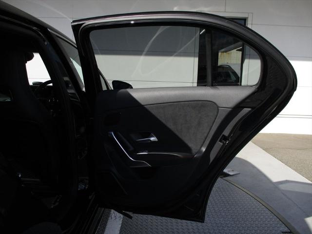 Ａクラス Ａ２００ｄ　ＡＭＧラインパッケージ　レーダーセーフティーパッケージ　ｍｅコネクト　パワーシート　シートヒーター　バックカメラ　ＥＴＣ２．０　ナビゲーション　ＴＶ　パークトロニックシステム　１８インチＡＭＧアルミホイール（18枚目）