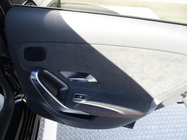 Ａクラス Ａ２００ｄ　ＡＭＧラインパッケージ　レーダーセーフティーパッケージ　ｍｅコネクト　パワーシート　シートヒーター　バックカメラ　ＥＴＣ２．０　ナビゲーション　ＴＶ　パークトロニックシステム　１８インチＡＭＧアルミホイール（49枚目）