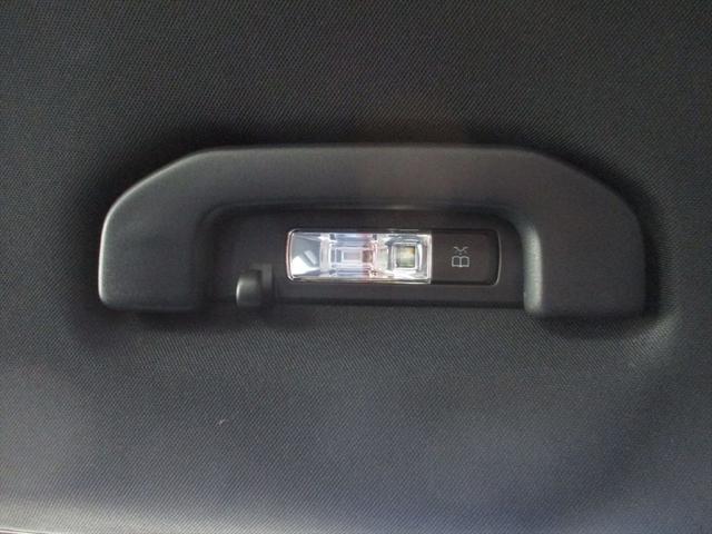 Ａクラス Ａ２００ｄ　ＡＭＧラインパッケージ　レーダーセーフティーパッケージ　ｍｅコネクト　パワーシート　シートヒーター　バックカメラ　ＥＴＣ２．０　ナビゲーション　ＴＶ　パークトロニックシステム　１８インチＡＭＧアルミホイール（50枚目）