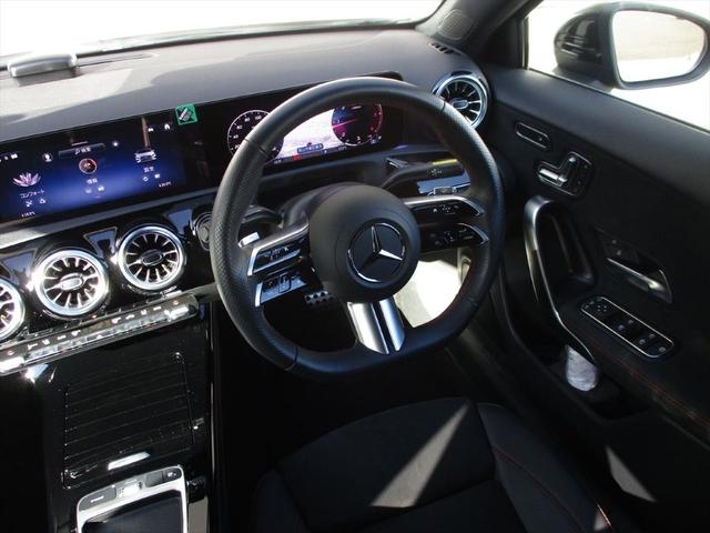 Ａクラス Ａ２００ｄ　ＡＭＧラインパッケージ　レーダーセーフティーパッケージ　ｍｅコネクト　パワーシート　シートヒーター　バックカメラ　ＥＴＣ２．０　ナビゲーション　ＴＶ　パークトロニックシステム　１８インチＡＭＧアルミホイール（58枚目）