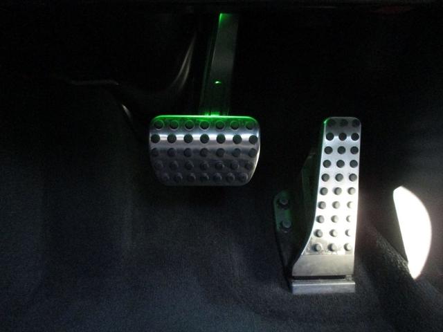 Cクラスステーションワゴン C200ステーションワゴンアバンギャルドAMGライP ベーシックパッケージ meコネクト レーダーセーフティーパッケージ ヘッドアップディスプレイ パワーシート シートヒーター 360度カメラ ETC2.0 ナビゲーション TV(33枚目)