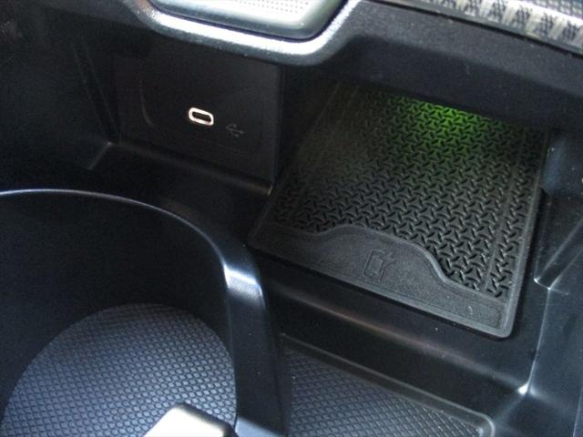 Cクラスステーションワゴン C200ステーションワゴンアバンギャルドAMGライP ベーシックパッケージ meコネクト レーダーセーフティーパッケージ ヘッドアップディスプレイ パワーシート シートヒーター 360度カメラ ETC2.0 ナビゲーション TV(42枚目)