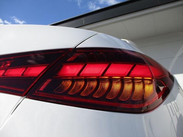 Cクラス C220dアバンギャルド AMGラインパッケージ セーフティービジョンパッケージ レザーエクスクルーシブパッケージ パノラミックスライディングルーフ ヘッドアップディスプレイ meコネクト 360度カメラ ETC2.0 パワーシート シートヒーター(70枚目)