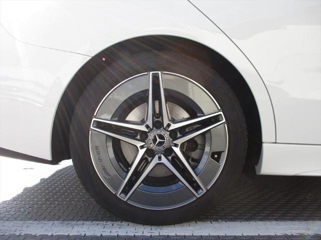 Cクラス C220dアバンギャルド AMGラインパッケージ セーフティービジョンパッケージ レザーエクスクルーシブパッケージ パノラミックスライディングルーフ ヘッドアップディスプレイ meコネクト 360度カメラ ETC2.0 パワーシート シートヒーター(73枚目)