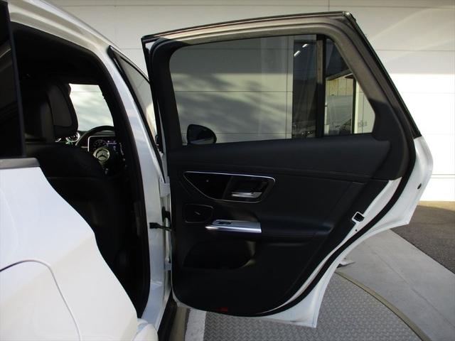 ＧＬＣ ＧＬＣ３５０ｅ　４Ｍポーツ　エディションスター　パノラミックスライディングルーフ　ｍｅコネクト　レーダーセーフティーパッケージ　エアサスペンション　３６０度カメラ　ＥＴＣ２．０　パワーシート　シートヒーター　ナビゲーション　ＴＶ（20枚目）