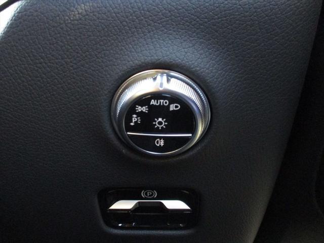 ＧＬＣ ＧＬＣ３５０ｅ　４Ｍポーツ　エディションスター　パノラミックスライディングルーフ　ｍｅコネクト　レーダーセーフティーパッケージ　エアサスペンション　３６０度カメラ　ＥＴＣ２．０　パワーシート　シートヒーター　ナビゲーション　ＴＶ（32枚目）