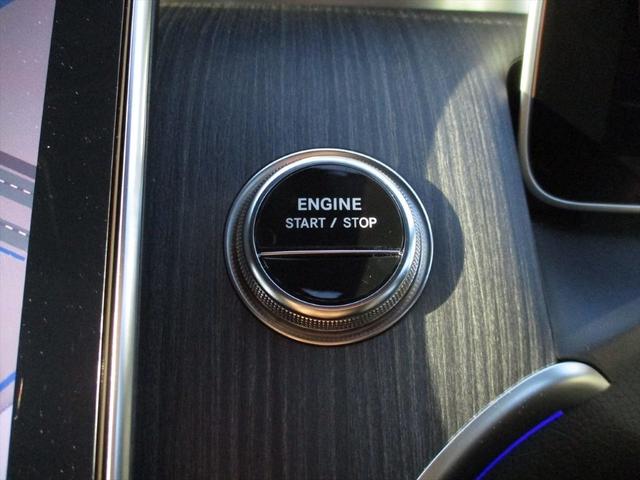 ＧＬＣ ＧＬＣ３５０ｅ　４Ｍポーツ　エディションスター　パノラミックスライディングルーフ　ｍｅコネクト　レーダーセーフティーパッケージ　エアサスペンション　３６０度カメラ　ＥＴＣ２．０　パワーシート　シートヒーター　ナビゲーション　ＴＶ（33枚目）