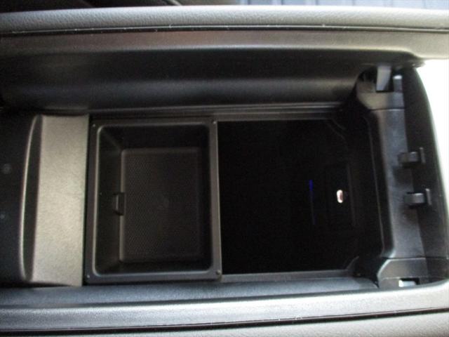 ＧＬＣ ＧＬＣ３５０ｅ　４Ｍポーツ　エディションスター　パノラミックスライディングルーフ　ｍｅコネクト　レーダーセーフティーパッケージ　エアサスペンション　３６０度カメラ　ＥＴＣ２．０　パワーシート　シートヒーター　ナビゲーション　ＴＶ（46枚目）