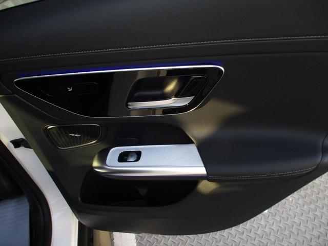 ＧＬＣ ＧＬＣ３５０ｅ　４Ｍポーツ　エディションスター　パノラミックスライディングルーフ　ｍｅコネクト　レーダーセーフティーパッケージ　エアサスペンション　３６０度カメラ　ＥＴＣ２．０　パワーシート　シートヒーター　ナビゲーション　ＴＶ（54枚目）