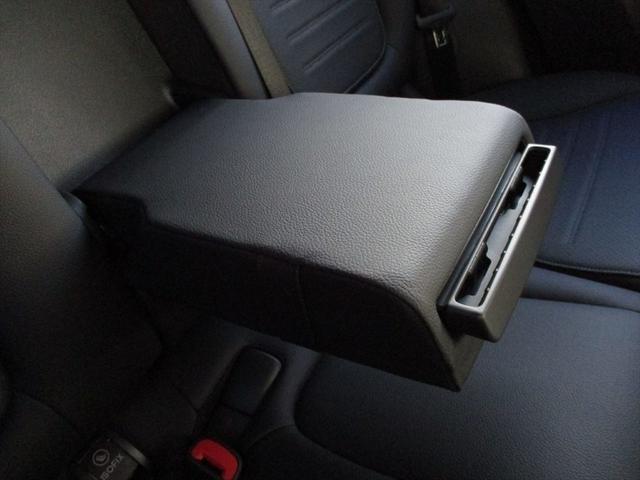 ＧＬＣ ＧＬＣ３５０ｅ　４Ｍポーツ　エディションスター　パノラミックスライディングルーフ　ｍｅコネクト　レーダーセーフティーパッケージ　エアサスペンション　３６０度カメラ　ＥＴＣ２．０　パワーシート　シートヒーター　ナビゲーション　ＴＶ（58枚目）