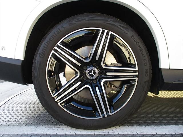 ＧＬＣ ＧＬＣ３５０ｅ　４Ｍポーツ　エディションスター　パノラミックスライディングルーフ　ｍｅコネクト　レーダーセーフティーパッケージ　エアサスペンション　３６０度カメラ　ＥＴＣ２．０　パワーシート　シートヒーター　ナビゲーション　ＴＶ（70枚目）