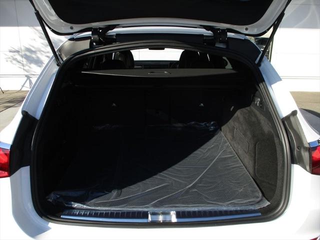 Ｅクラスステーションワゴン Ｅ２２０ｄステションワゴンアバギャルドＡＭＧラインＰ　ワンオーナー　アドバンスドパッケージ　レザーエクスクルーシブパッケージ　ヘッドアップディスプレイ　パワーシート　シートヒーター　シートベンチレーター　ｍｅコネクト　３６０度カメラ　ＥＴＣ２．０（10枚目）