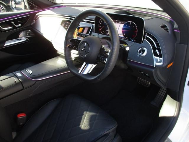 Ｅクラスステーションワゴン Ｅ２２０ｄステションワゴンアバギャルドＡＭＧラインＰ　ワンオーナー　アドバンスドパッケージ　レザーエクスクルーシブパッケージ　ヘッドアップディスプレイ　パワーシート　シートヒーター　シートベンチレーター　ｍｅコネクト　３６０度カメラ　ＥＴＣ２．０（12枚目）