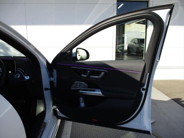 Ｅクラスステーションワゴン Ｅ２２０ｄステションワゴンアバギャルドＡＭＧラインＰ　ワンオーナー　アドバンスドパッケージ　レザーエクスクルーシブパッケージ　ヘッドアップディスプレイ　パワーシート　シートヒーター　シートベンチレーター　ｍｅコネクト　３６０度カメラ　ＥＴＣ２．０（18枚目）