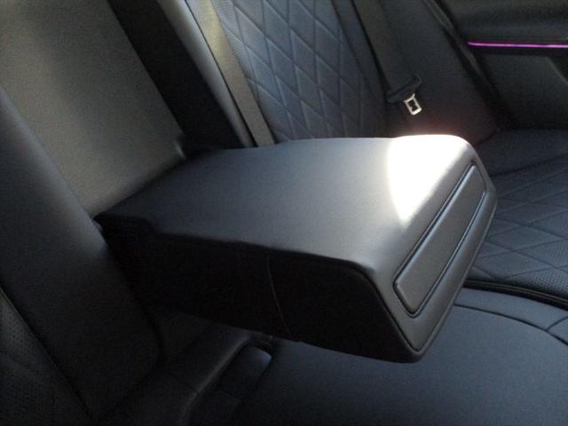 Ｅクラスステーションワゴン Ｅ２２０ｄステションワゴンアバギャルドＡＭＧラインＰ　ワンオーナー　アドバンスドパッケージ　レザーエクスクルーシブパッケージ　ヘッドアップディスプレイ　パワーシート　シートヒーター　シートベンチレーター　ｍｅコネクト　３６０度カメラ　ＥＴＣ２．０（60枚目）