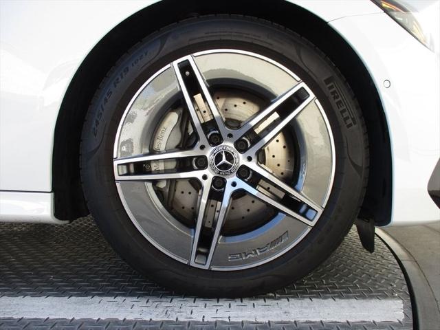 Ｅクラスステーションワゴン Ｅ２２０ｄステションワゴンアバギャルドＡＭＧラインＰ　ワンオーナー　アドバンスドパッケージ　レザーエクスクルーシブパッケージ　ヘッドアップディスプレイ　パワーシート　シートヒーター　シートベンチレーター　ｍｅコネクト　３６０度カメラ　ＥＴＣ２．０（71枚目）