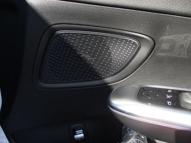 Cクラス C220dアバンギャルド AMGラインパッケージ ワンオーナー ベーシックパッケージ レザーエクスクルーシブパッケージ パノラミックスライディングルーフ ヘッドアップディスプレイ meコネクト パワーシート シートヒーター 360度カメラ(22枚目)