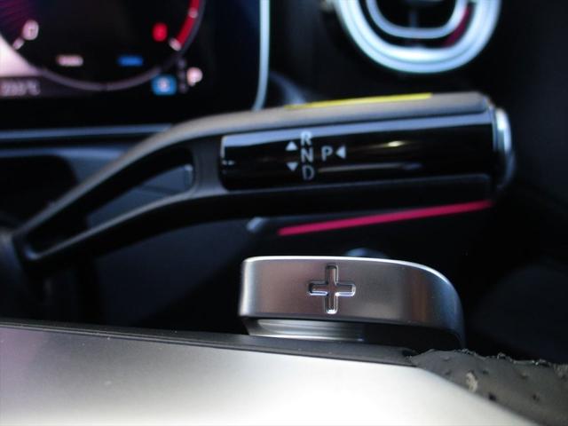 Cクラス C220dアバンギャルド AMGラインパッケージ ワンオーナー ベーシックパッケージ レザーエクスクルーシブパッケージ パノラミックスライディングルーフ ヘッドアップディスプレイ meコネクト パワーシート シートヒーター 360度カメラ(29枚目)