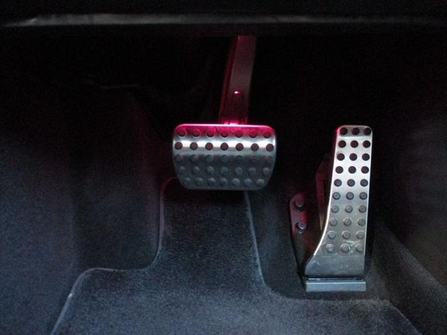 Cクラス C220dアバンギャルド AMGラインパッケージ ワンオーナー ベーシックパッケージ レザーエクスクルーシブパッケージ パノラミックスライディングルーフ ヘッドアップディスプレイ meコネクト パワーシート シートヒーター 360度カメラ(34枚目)