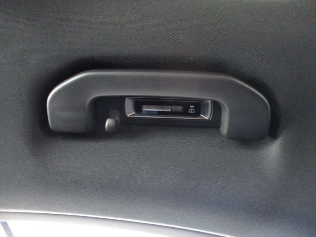 Cクラス C220dアバンギャルド AMGラインパッケージ ワンオーナー ベーシックパッケージ レザーエクスクルーシブパッケージ パノラミックスライディングルーフ ヘッドアップディスプレイ meコネクト パワーシート シートヒーター 360度カメラ(57枚目)