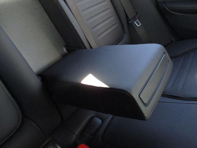 Cクラス C220dアバンギャルド AMGラインパッケージ ワンオーナー ベーシックパッケージ レザーエクスクルーシブパッケージ パノラミックスライディングルーフ ヘッドアップディスプレイ meコネクト パワーシート シートヒーター 360度カメラ(59枚目)