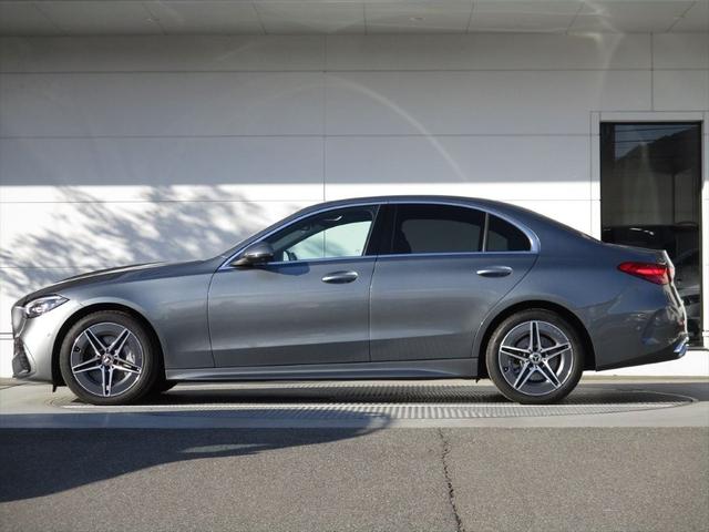 Ｃクラス Ｃ２００アバンギャルド　ＡＭＧラインパッケージ　ベーシックパッケージ　ドライバーズパッケージ　パノラミックスライディングルーフ　ヘッドアップディスプレイ　ｍｅコネクト　パワーシート　シートヒーター　３６０度カメラ　ＥＴＣ２．０　ナビゲーション　ＴＶ（5枚目）