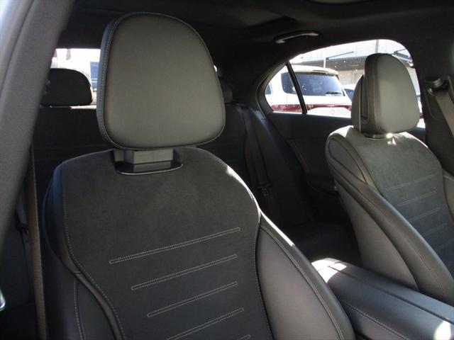 Ｃクラス Ｃ２００アバンギャルド　ＡＭＧラインパッケージ　ベーシックパッケージ　ドライバーズパッケージ　パノラミックスライディングルーフ　ヘッドアップディスプレイ　ｍｅコネクト　パワーシート　シートヒーター　３６０度カメラ　ＥＴＣ２．０　ナビゲーション　ＴＶ（14枚目）