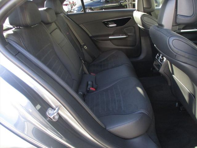 Ｃクラス Ｃ２００アバンギャルド　ＡＭＧラインパッケージ　ベーシックパッケージ　ドライバーズパッケージ　パノラミックスライディングルーフ　ヘッドアップディスプレイ　ｍｅコネクト　パワーシート　シートヒーター　３６０度カメラ　ＥＴＣ２．０　ナビゲーション　ＴＶ（16枚目）