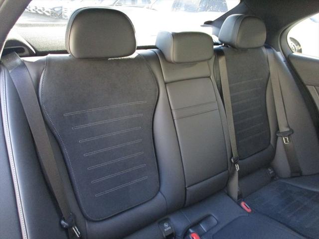 Ｃクラス Ｃ２００アバンギャルド　ＡＭＧラインパッケージ　ベーシックパッケージ　ドライバーズパッケージ　パノラミックスライディングルーフ　ヘッドアップディスプレイ　ｍｅコネクト　パワーシート　シートヒーター　３６０度カメラ　ＥＴＣ２．０　ナビゲーション　ＴＶ（18枚目）