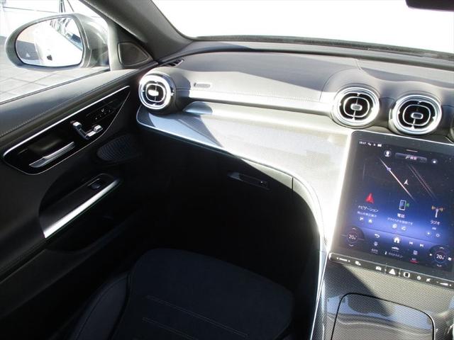 Ｃクラス Ｃ２００アバンギャルド　ＡＭＧラインパッケージ　ベーシックパッケージ　ドライバーズパッケージ　パノラミックスライディングルーフ　ヘッドアップディスプレイ　ｍｅコネクト　パワーシート　シートヒーター　３６０度カメラ　ＥＴＣ２．０　ナビゲーション　ＴＶ（64枚目）