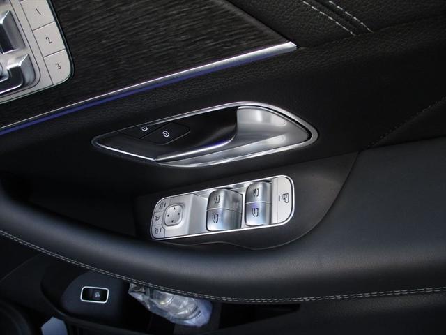 GLE GLE450d 4マチックスポーツ パノラミックスライディングルーフ レーダーセーフティーパッケージ ヘッドアップディスプレイ エアサスペンション 3列シート 7人乗り meコネクト ナッパレザーシート パワーシート シートヒーター(24枚目)