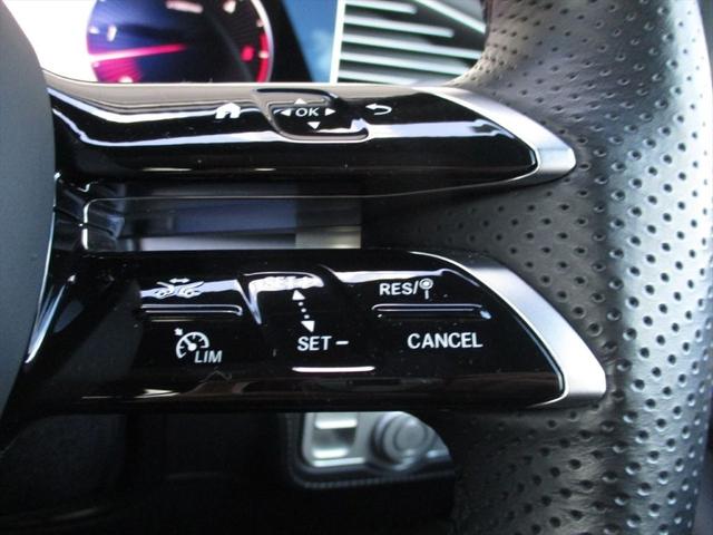 GLE GLE450d 4マチックスポーツ パノラミックスライディングルーフ レーダーセーフティーパッケージ ヘッドアップディスプレイ エアサスペンション 3列シート 7人乗り meコネクト ナッパレザーシート パワーシート シートヒーター(29枚目)