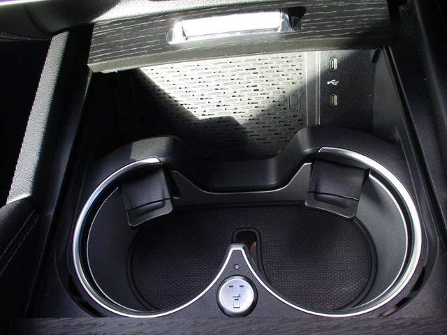 GLE GLE450d 4マチックスポーツ パノラミックスライディングルーフ レーダーセーフティーパッケージ ヘッドアップディスプレイ エアサスペンション 3列シート 7人乗り meコネクト ナッパレザーシート パワーシート シートヒーター(43枚目)