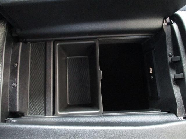 GLE GLE450d 4マチックスポーツ パノラミックスライディングルーフ レーダーセーフティーパッケージ ヘッドアップディスプレイ エアサスペンション 3列シート 7人乗り meコネクト ナッパレザーシート パワーシート シートヒーター(50枚目)